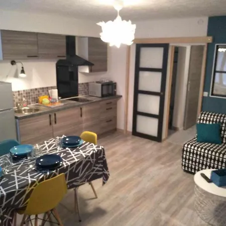 Joli Petit En Centre De Appartement *